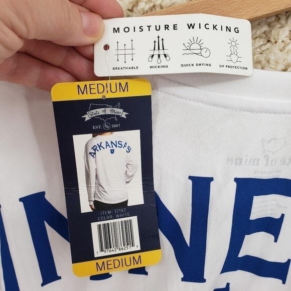 NWT State of Mine Minnesota women US Medium white blue long sleeve top polyester - Picture 8 of 11